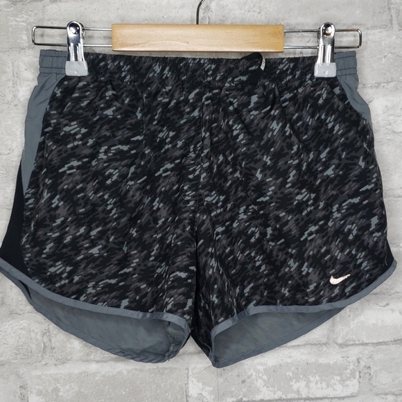 Nike Running Shorts - Picture 1 of 4